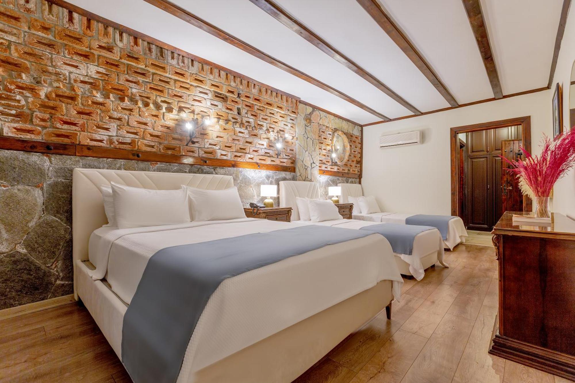Papazlikhan Hotel ألتينولوك الغرفة الصورة